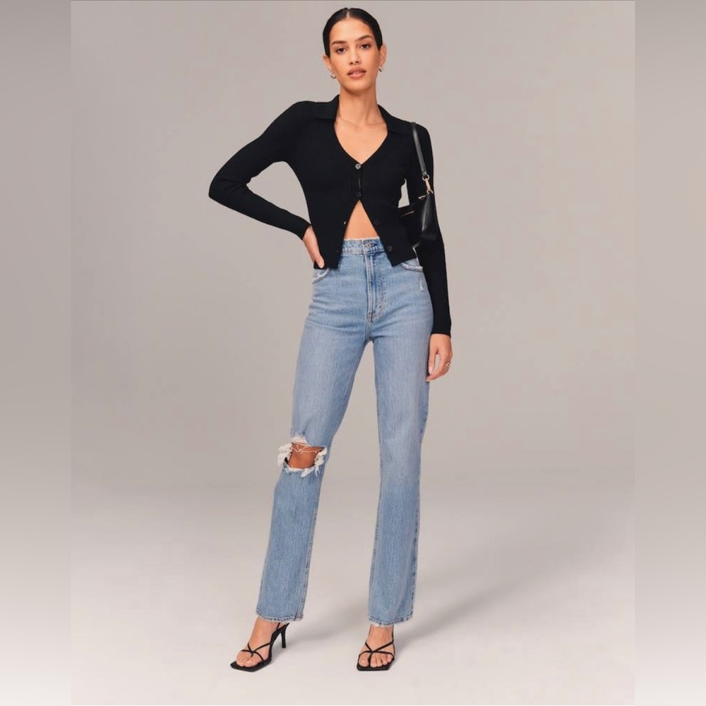Abercrombie and Fitch Ultra High Rise 90’s Straight Jean